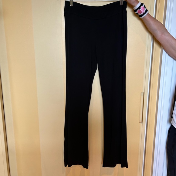 BLACK SAKS FIFTH AVENUE SIZE 6 - Picture 2 of 4